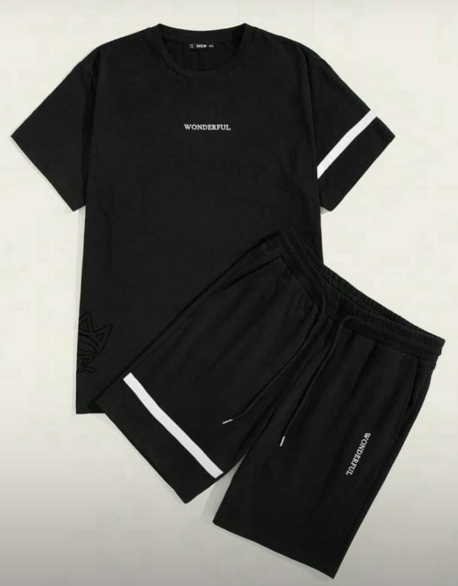 Wonderful Print Black Top And Short Jogger