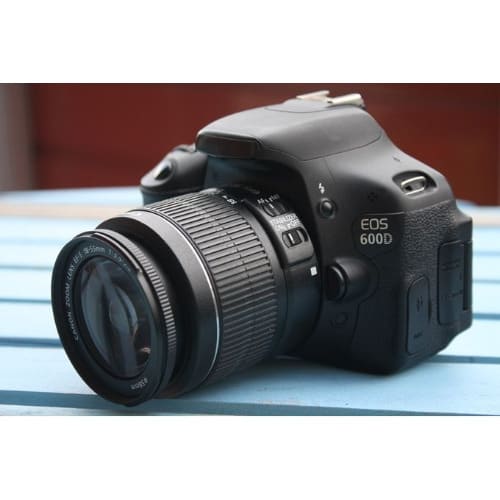 Eos 600d Camera With 18 To 55mm Lens