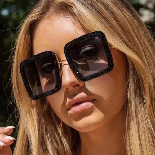 Classic Designer Sunglasses For Ladies With Free Case