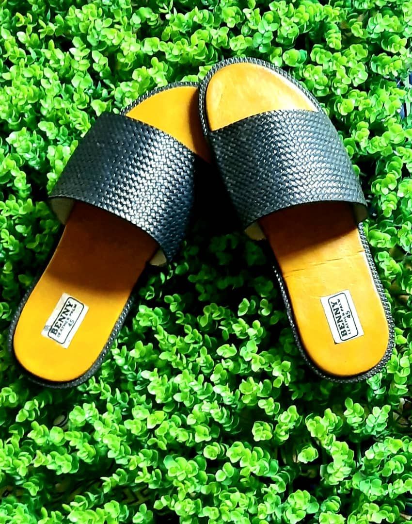Men's Leather Cross Pam Palm Slippers - Black/yellow
