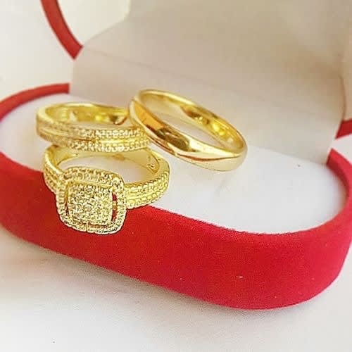 Emily Gold Brazilia Wedding Ring Set