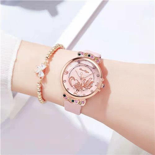 Colored Diamond Goldfish Pattern Leather Strap Quartz Watch