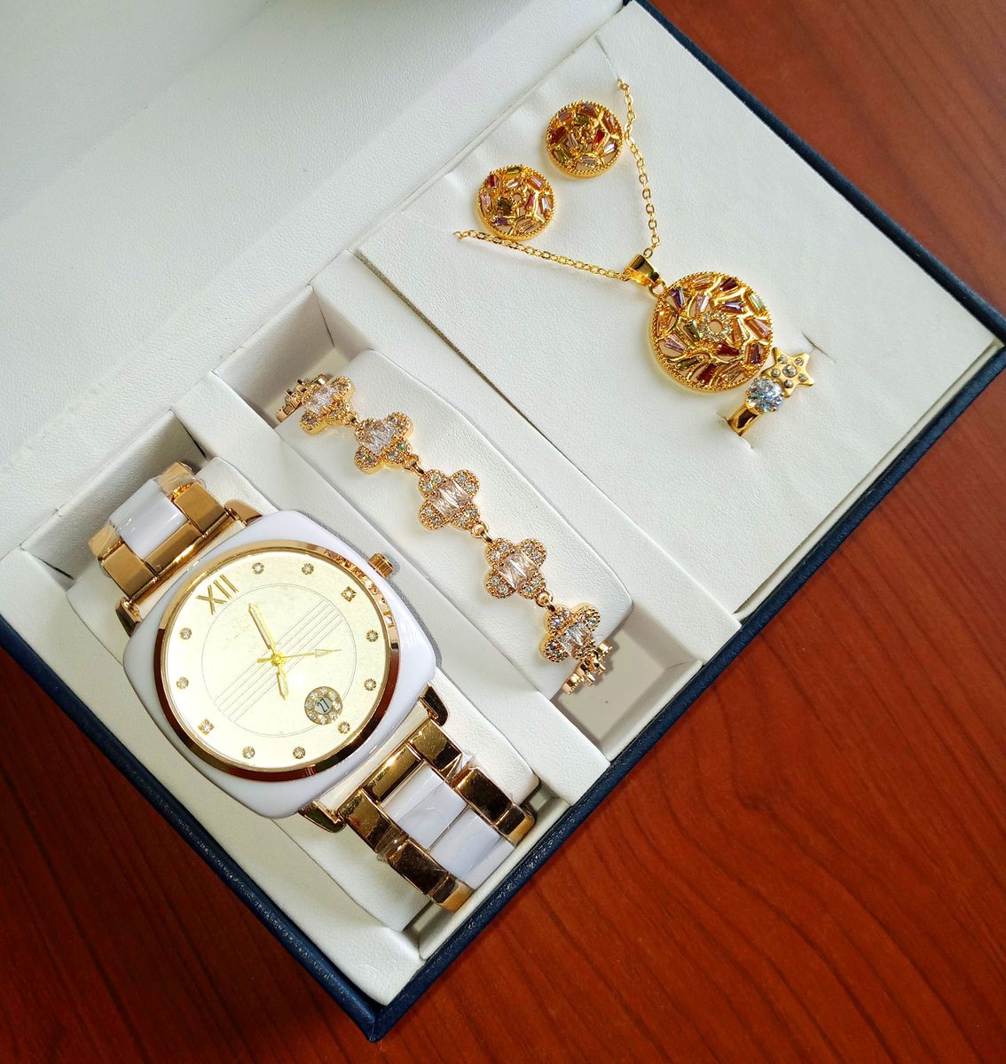 Forever Classic Best Selling Iced Studded Sophisticated Chain Wristwatch + Female Classic Sets