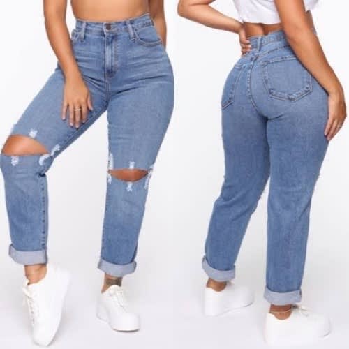 Ripped Boyfriend Jeans