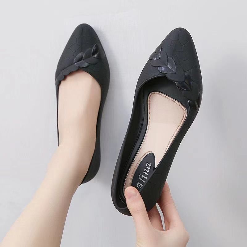 Latest Trendy Ladies Rubber Shoe