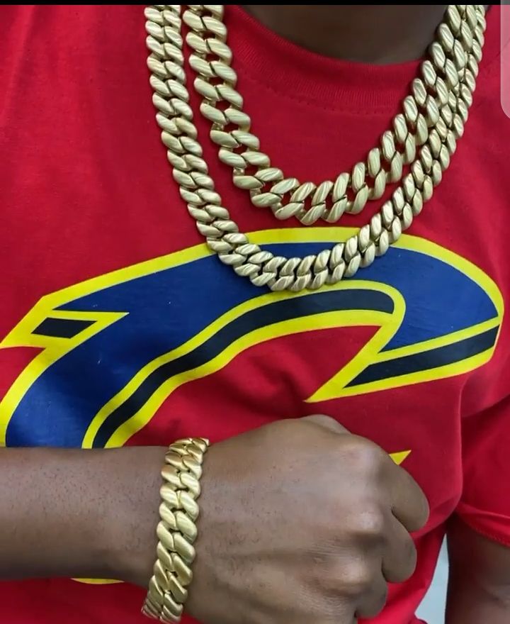 3 In 1 Set Of Cuban Chain With Bracket Gold