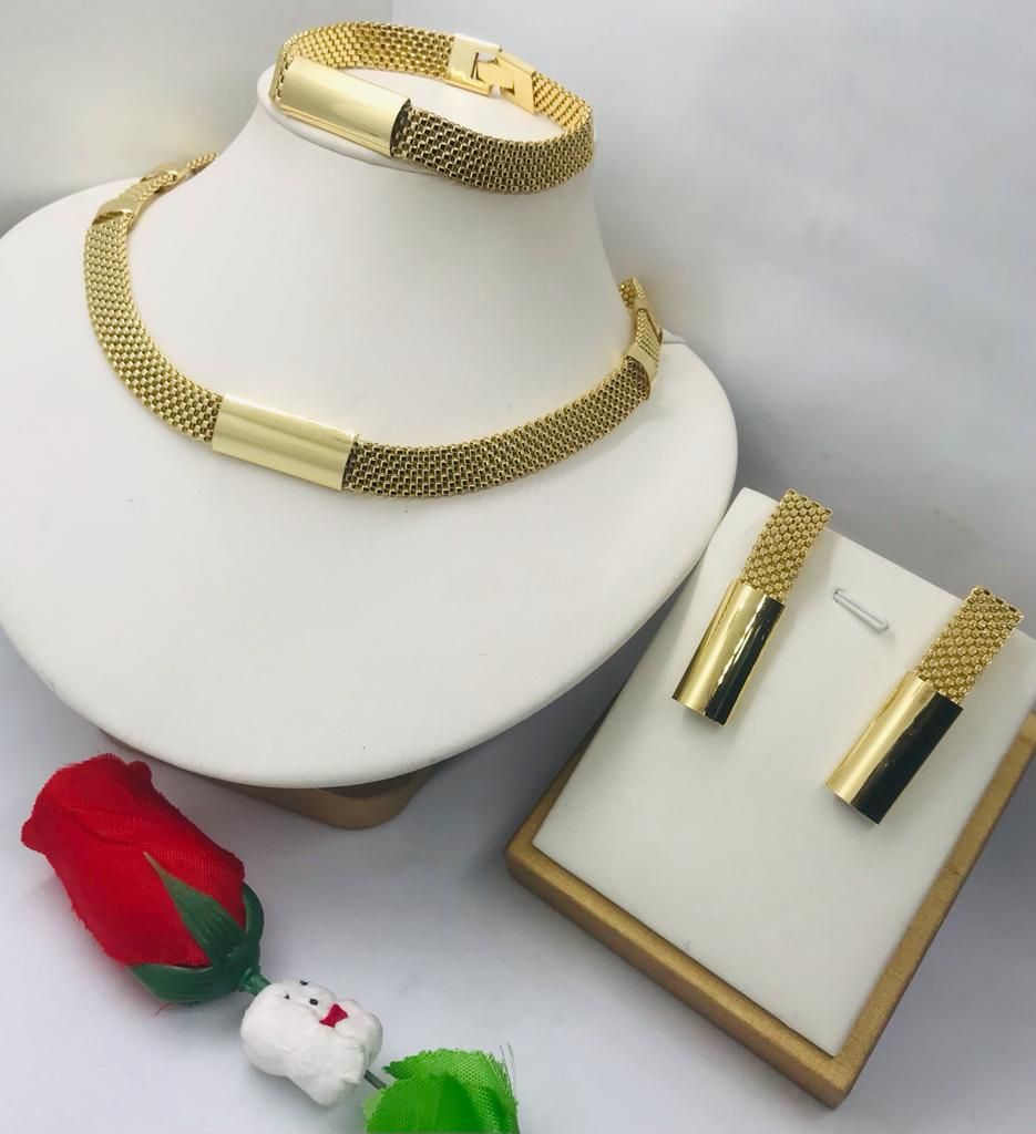 Gold Plated Shinning Wide Necklace Crystal Jewelry Sets Necklace Earing