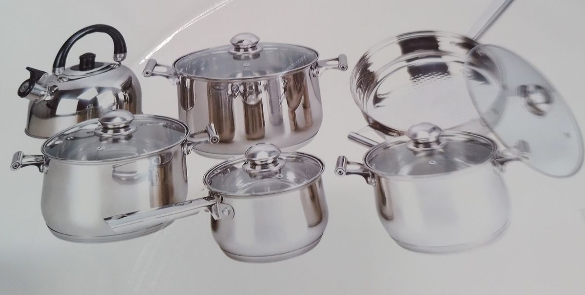 6Pieces Cooking Pots, Frying Pan And Kettle