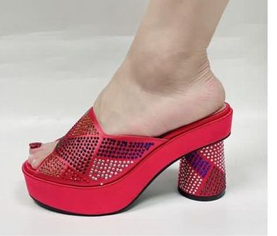 Classic  Ladies Lovely Wedge Slippers-Red
