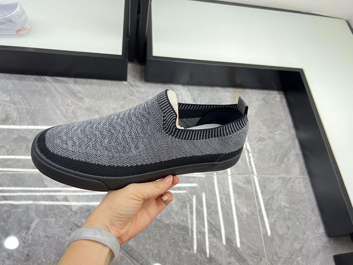 Men Slip-on Fashion Sneakers Grey/Black