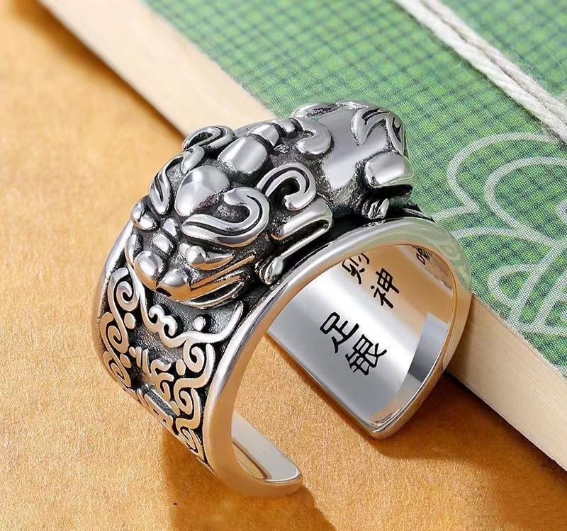 New Mens Fortified Pixiu Feng Shui Black Obsidian Wealth Ring